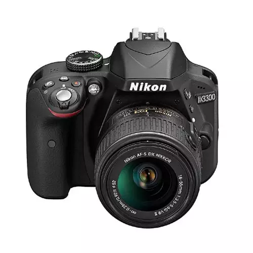 Nikon D3300 (AF-S DX 18-55MM Lens)